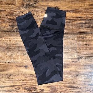 Lululemon wunder trains